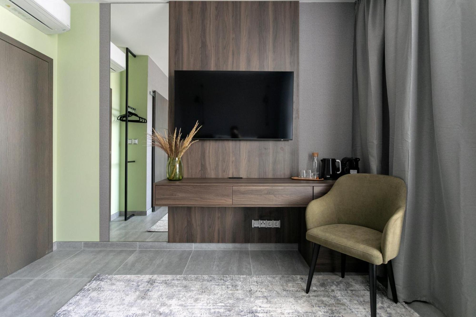 Luong Europe Apartments Praga Esterno foto
